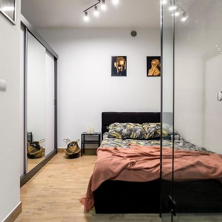 Wyjatkowy Apartament Z Prysznicem Posrodku Na Wyjatkowe Wieczory - Dostep Na Kod, Parking وودج المظهر الخارجي الصورة