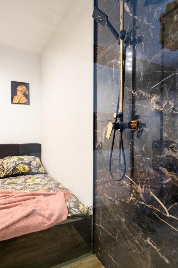 Wyjatkowy Apartament Z Prysznicem Posrodku Na Wyjatkowe Wieczory - Dostep Na Kod, Parking وودج المظهر الخارجي الصورة